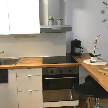 Huoneisto Starhomes B16